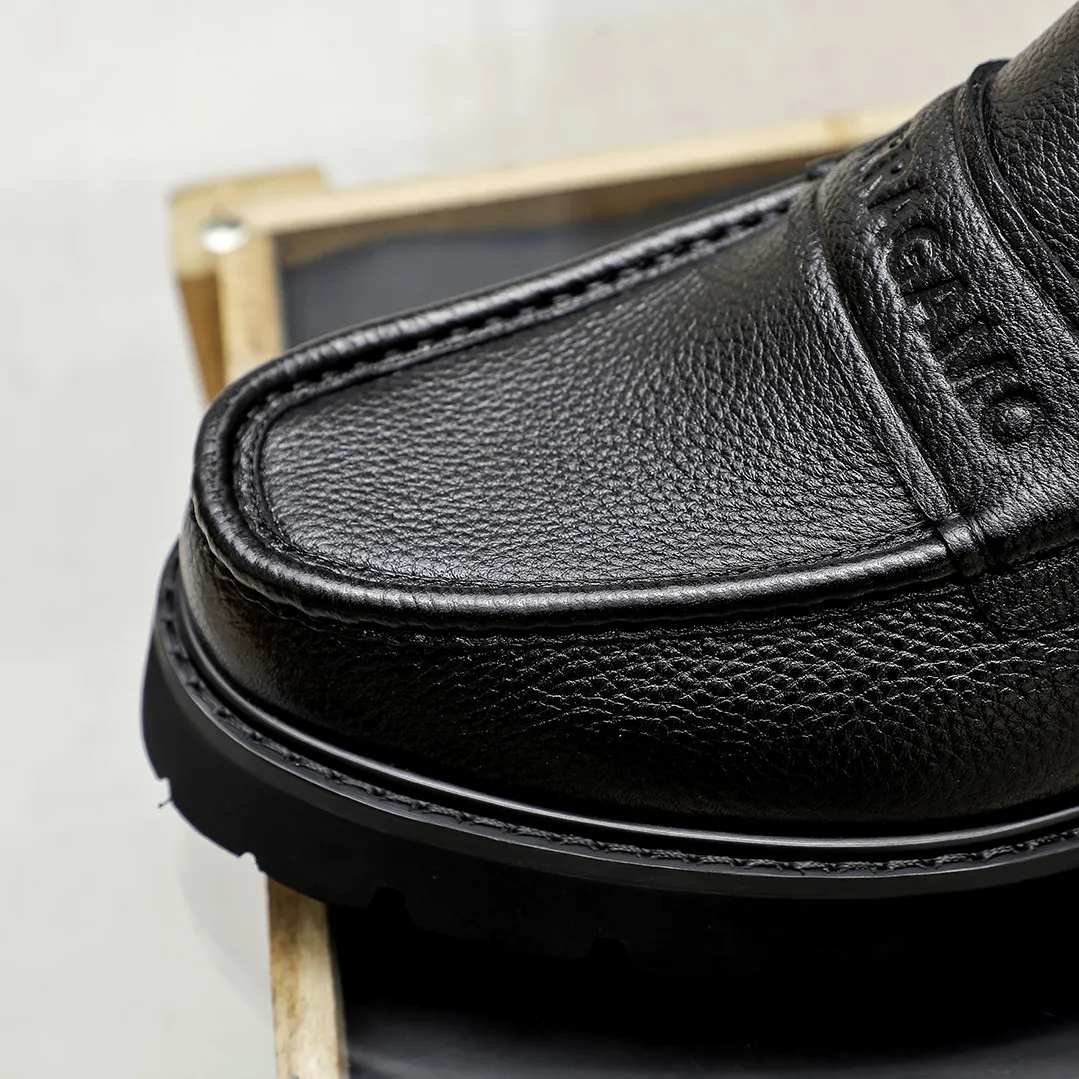 Men's shoes 💰460 🔥Ferragamo's new men's casual slip-on shoes🇨🇳Official website original 1:1 mold, original quality💯Fine workmanship, high-end luxury☘The upper is made of imported Italian first-layer cowhide🌴🐂Leather lining🍓Rubber wear-resistant and non-slip outsole, breathable and comfortable to wear🍍The first choice for high-grade men🍉3 colors available! Code number 38-45……